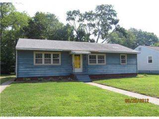 Foreclosed Home - 24 AMBROSE LN, 23663
