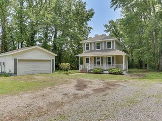 Foreclosed Home - 72 IRELAND ST, 23663