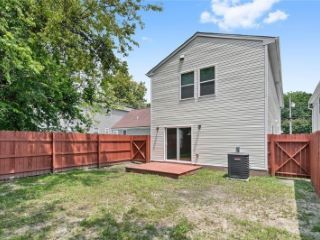 Foreclosed Home - 23 W VIRGINIA AVE, 23663