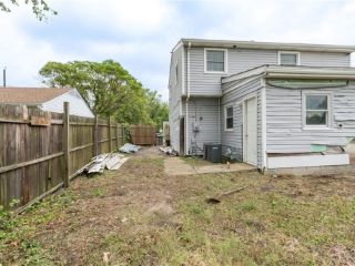 Foreclosed Home - 1816 SOMERVILLE DR, 23663