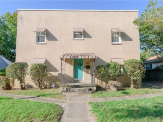 Foreclosed Home - 110 E KELLY AVE, 23663