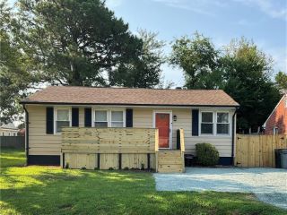 Foreclosed Home - 435 ROGERS AVE, 23664