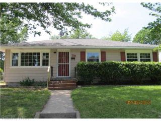 Foreclosed Home - 29 LYNNHAVEN DR, 23666