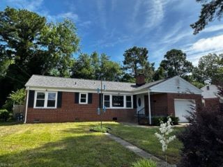 Foreclosed Home - 54 WHEATLAND DR, 23666