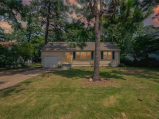 Foreclosed Home - 126 CYNTHIA DR, 23666