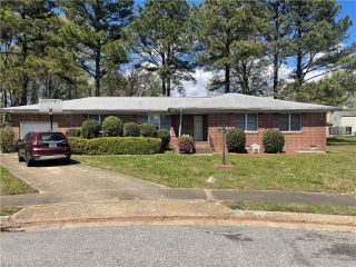 Foreclosed Home - 15 EDITH KEY ST, 23666
