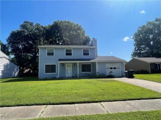 Foreclosed Home - 328 BROMSGROVE DR, 23666