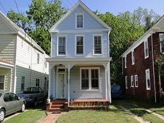 Foreclosed Home - 220 NEWPORT NEWS AVE, 23669