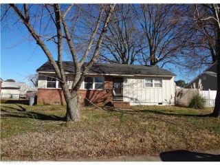 Foreclosed Home - 802 NEW BERN AVE, 23669