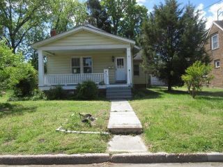 Foreclosed Home - 312 OLD POINT AVE, 23669