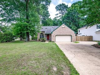Foreclosed Home - 204 PEACHTREE LN, 23693