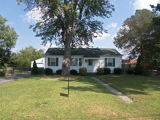 Foreclosed Home - 209 DEAL DR, 23701