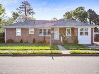 Foreclosed Home - 209 TRUXTON AVE, 23701