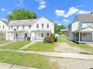 Foreclosed Home - 83 DECATUR ST, 23702