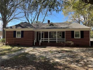 Foreclosed Home - 2935 STERLING POINT DR, 23703
