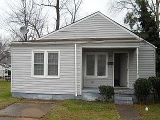Foreclosed Home - 2003 COLUMBUS AVE, 23704
