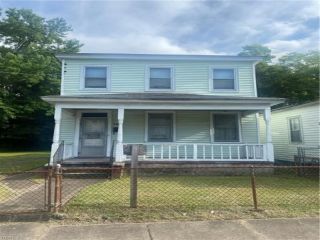 Foreclosed Home - 921 NELSON ST, 23704