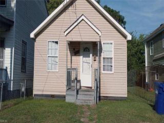 Foreclosed Home - 1423 MAPLE AVE, 23704