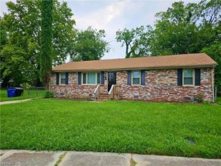 Foreclosed Home - 119 ARMSTRONG ST, 23704