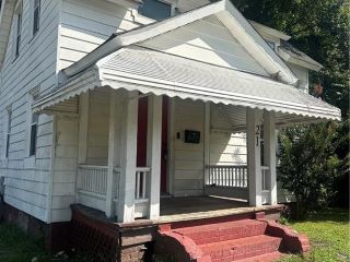 Foreclosed Home - 21 DEWEY ST, 23704