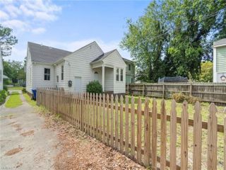 Foreclosed Home - 543 MARYLAND AVE, 23707
