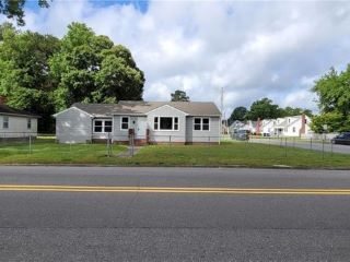 Foreclosed Home - 2200 RODMAN AVE, 23707