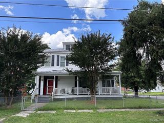 Foreclosed Home - 1703 RANDOLPH AVE, 23803
