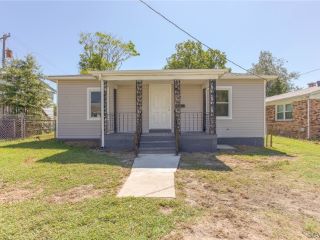 Foreclosed Home - 1404 FLOYD ST, 23803