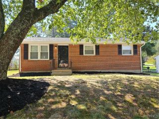 Foreclosed Home - 1516 CIRCLE DR, 23803