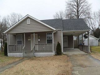 Foreclosed Home - 525 ROSLYN AVE, 23834