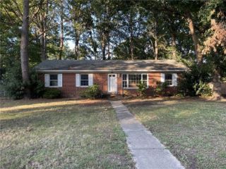 Foreclosed Home - 203 HOMESTEAD DR, 23834
