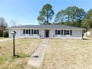 Foreclosed Home - 310 W York Drive, 23847