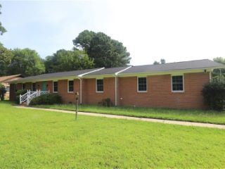 Foreclosed Home - 1200 N HIGH ST, 23851
