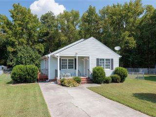 Foreclosed Home - 1820 NEW LINCOLN CIR, 23860