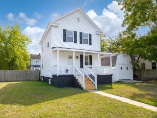 Foreclosed Home - 1006 HASKELL ST, 23860