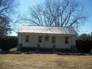 Foreclosed Home - 1900 HALIFAX RD, 23868