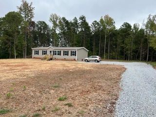 Foreclosed Home - 96 FAMILY DRIVE RD, 23924