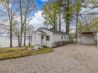 Foreclosed Home - 103 FOX RD, 23927