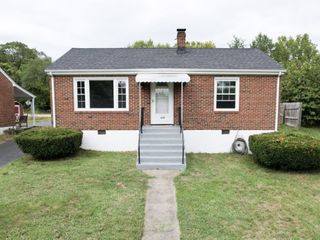 Foreclosed Home - 659 OLD VINTON MILL RD NE, 24012