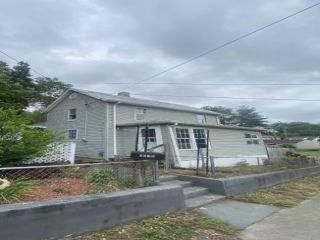 Foreclosed Home - 1638 STEWART AVE SE, 24013
