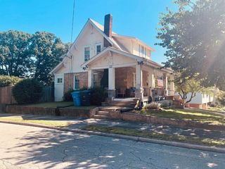 Foreclosed Home - 1702 CLINTON AVE SE, 24013