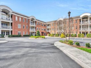 Foreclosed Home - 2125 YELLOW MOUNTAIN RD SE APT 302, 24014