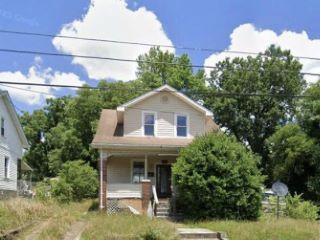 Foreclosed Home - 2319 CLIFTON ST NW, 24017