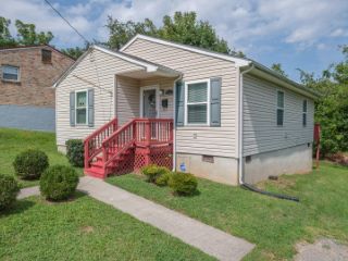 Foreclosed Home - 2311 STAUNTON AVE NW, 24017