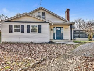 Foreclosed Home - 3718 KEAGY RD SW, 24018