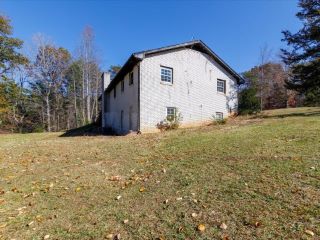 Foreclosed Home - 1929 WHITE OAK RD, 24065