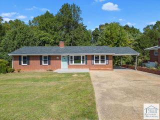 Foreclosed Home - 1054 WESTOVER DR, 24078
