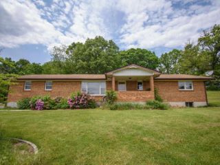 Foreclosed Home - 6027 EDGEWOOD DR, 24084