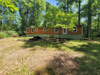 Foreclosed Home - 2111 TURNERS CREEK RD, 24088