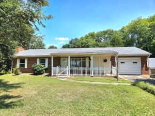 Foreclosed Home - 260 RED OAK RD, 24112